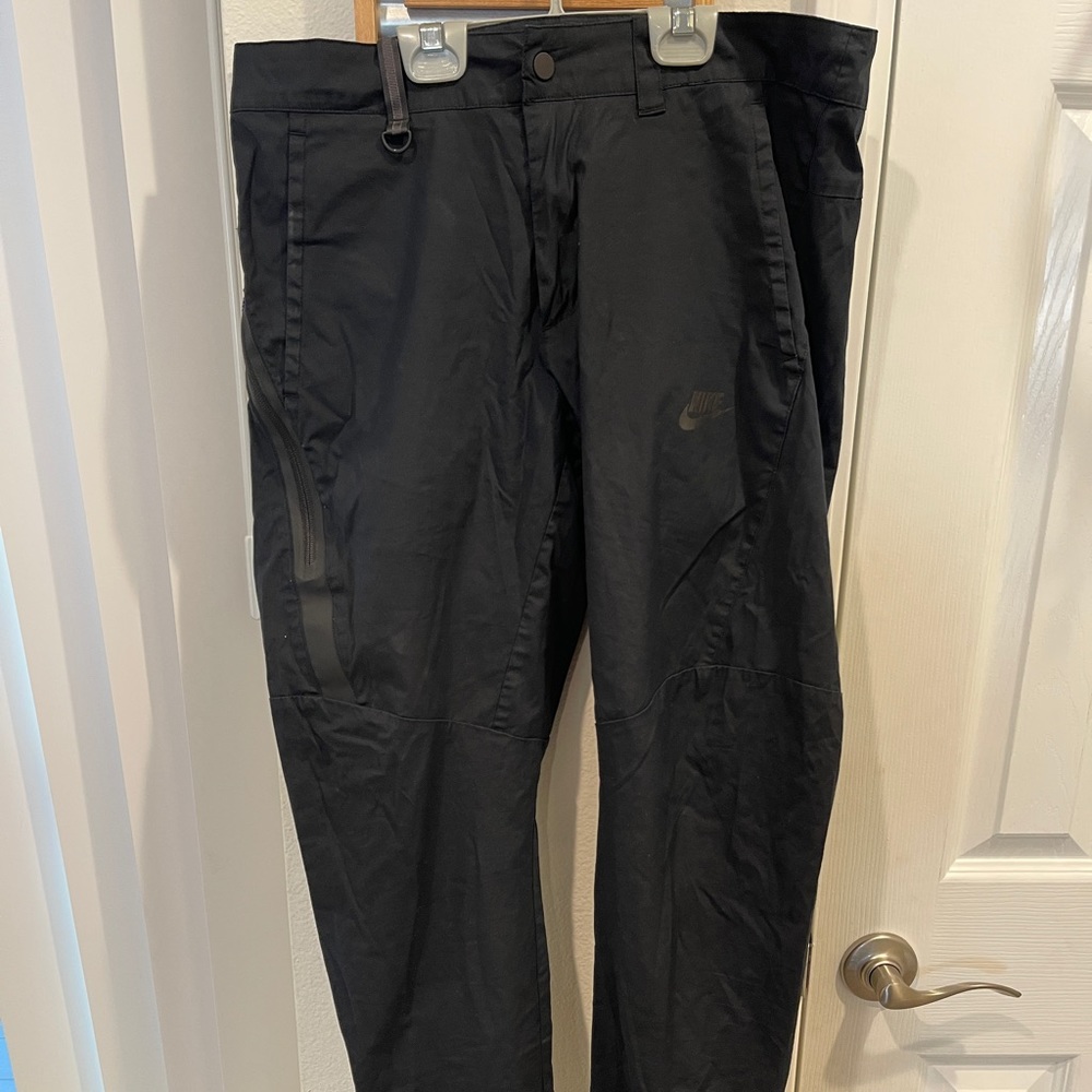 Nike tech pack woven pants Sz 32